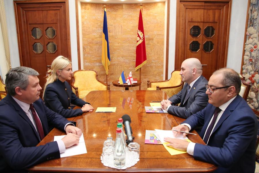 Юлія Світлична провела зустрічі з міжнародними делегаціями, що прибули на Міжнародний економічний форум у Харків