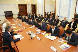 До складу делегації КНР, яка прибула до Харкова, увійшли представники 20 провідних підприємств Китаю