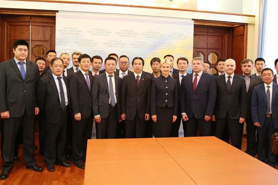До складу делегації КНР, яка прибула до Харкова, увійшли представники 20 провідних підприємств Китаю