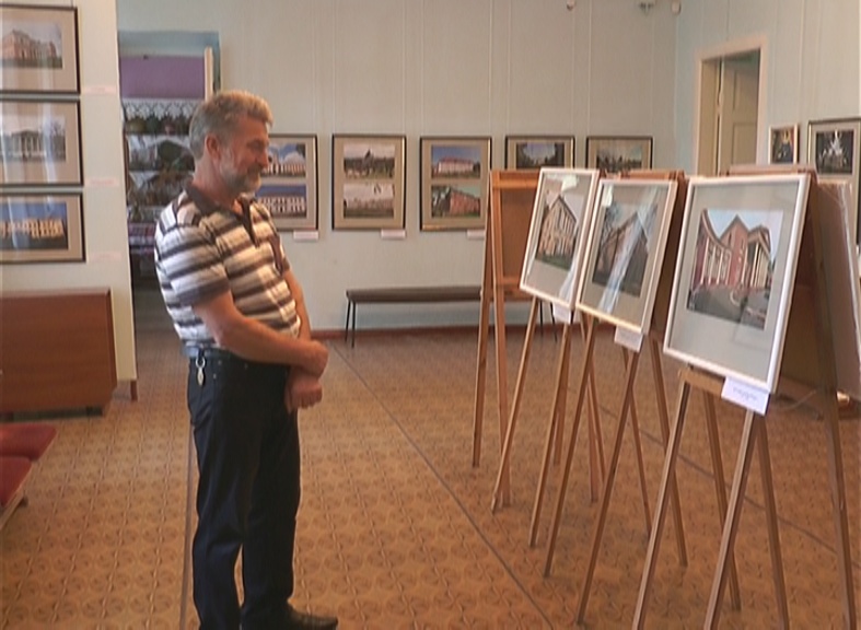 У Пархомівському музеї можна побачити десятки старовинних садиб України