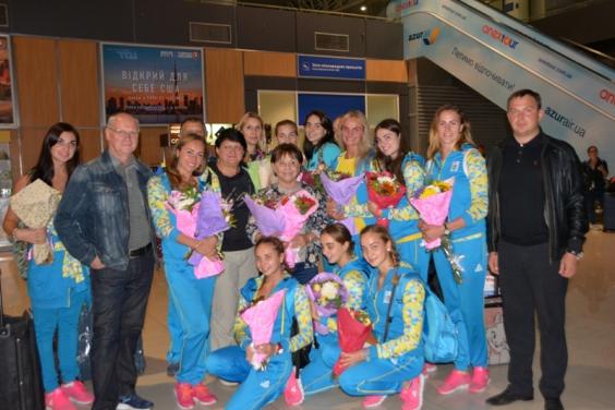 Національна збірна України з синхронного плавання повернулася додому з перемогою