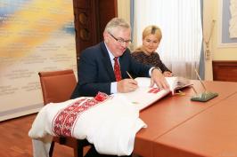 Юлія Світлична провела зустріч з Послом Данії в Україні
