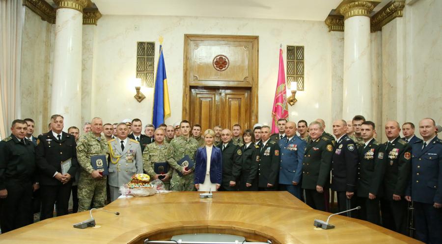 Кожен військовий віддає сьогодні свої душу та серце нашій державі. Юлія Світлична