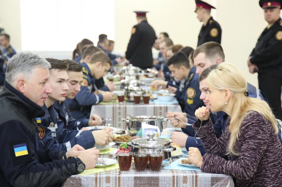 В університеті цивільного захисту відкрили їдальню на 800 місць, яку будували 26 років