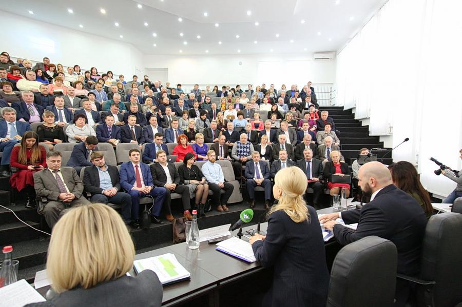 24 ноября в Харькове состоялось выездное заседание Минрегиона, которое было посвящено развитию сельской медицины