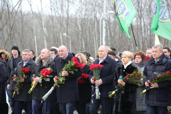 На Харківщині вшанували пам’ять жертв голодоморів в Україні