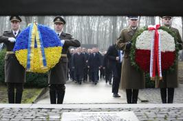 Президенти України та Польщі поклали квіти до Меморіалу жертвам тоталітарного режиму