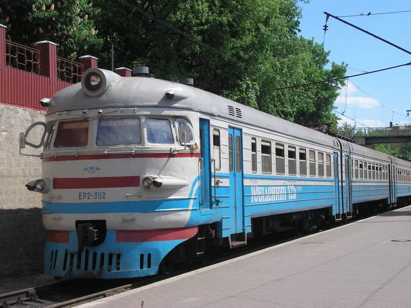 Залізничне сполучення Харків – Лозова буде відновлено. Юлія Світлична Залізничне сполучення Харків – Лозова буде відновлено. Юлія Світлична