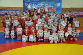 Харківські самбісти вибороли 14 золотих нагород всеукраїнського турніру Харківські самбісти вибороли 14 золотих нагород всеукраїнського турніру
