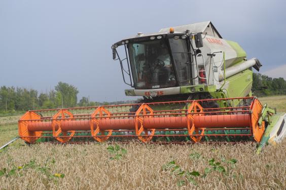 На Харківщині намолотили другий мільйон тонн зерна нового врожаю