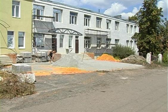 У Шевченковому капітально ремонтують центральну районну лікарню
