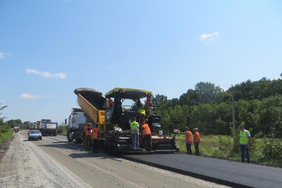 На областных дорогах госзначения выполнили почти 70% запланированных ремонтных работ