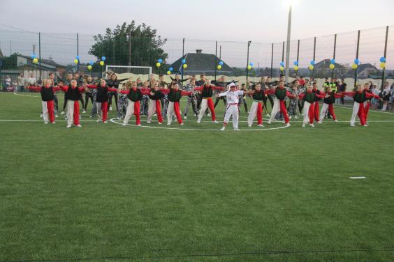 На Зміївщині відкрили міні-футбольне поле зі штучним покриттям
