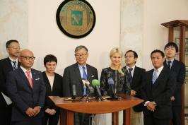 Юлія Світлична провела зустріч з Надзвичайним і Повноважним Послом Японії в Україні Шігекі Сумі