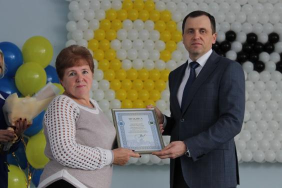 На Харківщині працівників пошти привітали з професійним святом