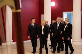 Президент Украины и глава ХОГА посетили первый концерт в восстановленном большом зале областной филармонии
