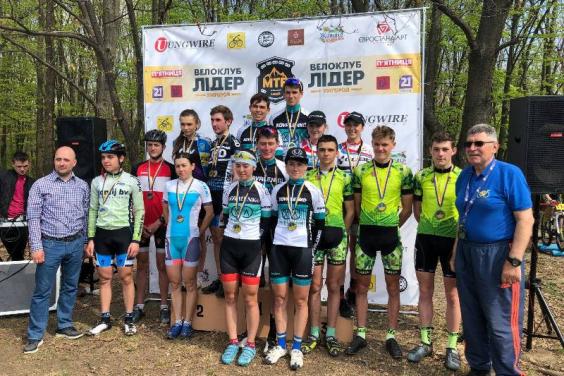 Харківські велосипедисти продовжують переможні виступи на національних стартах