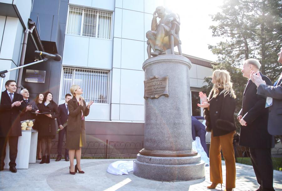 У Харкові відкрили пам’ятник Миколі Бокаріусу