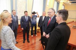 Юлія Світлична та посол Угорщини Іштван Ійдярто домовилися про розширення співпраці у промисловості та ІТ