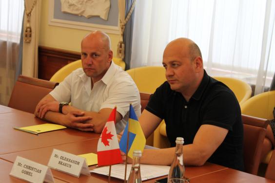 Александр Скакун встретился с делегацией Канадской миссии по наблюдению за внеочередными выборами