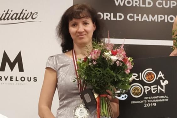 Юлія Макаренкова – срібна призерка етапу Кубка світу з шашок
